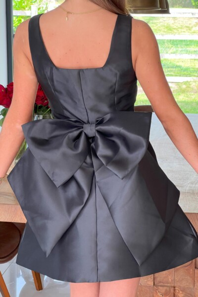 Alternative view of Keyra zwart