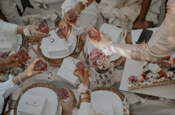 trouwen met champagne