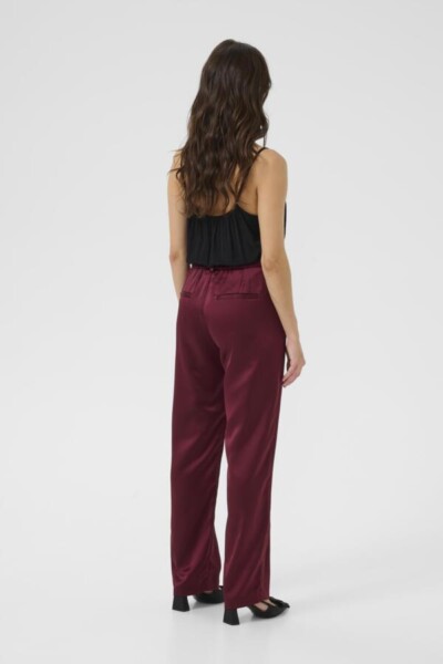 Alternative view of Gocami bordeaux