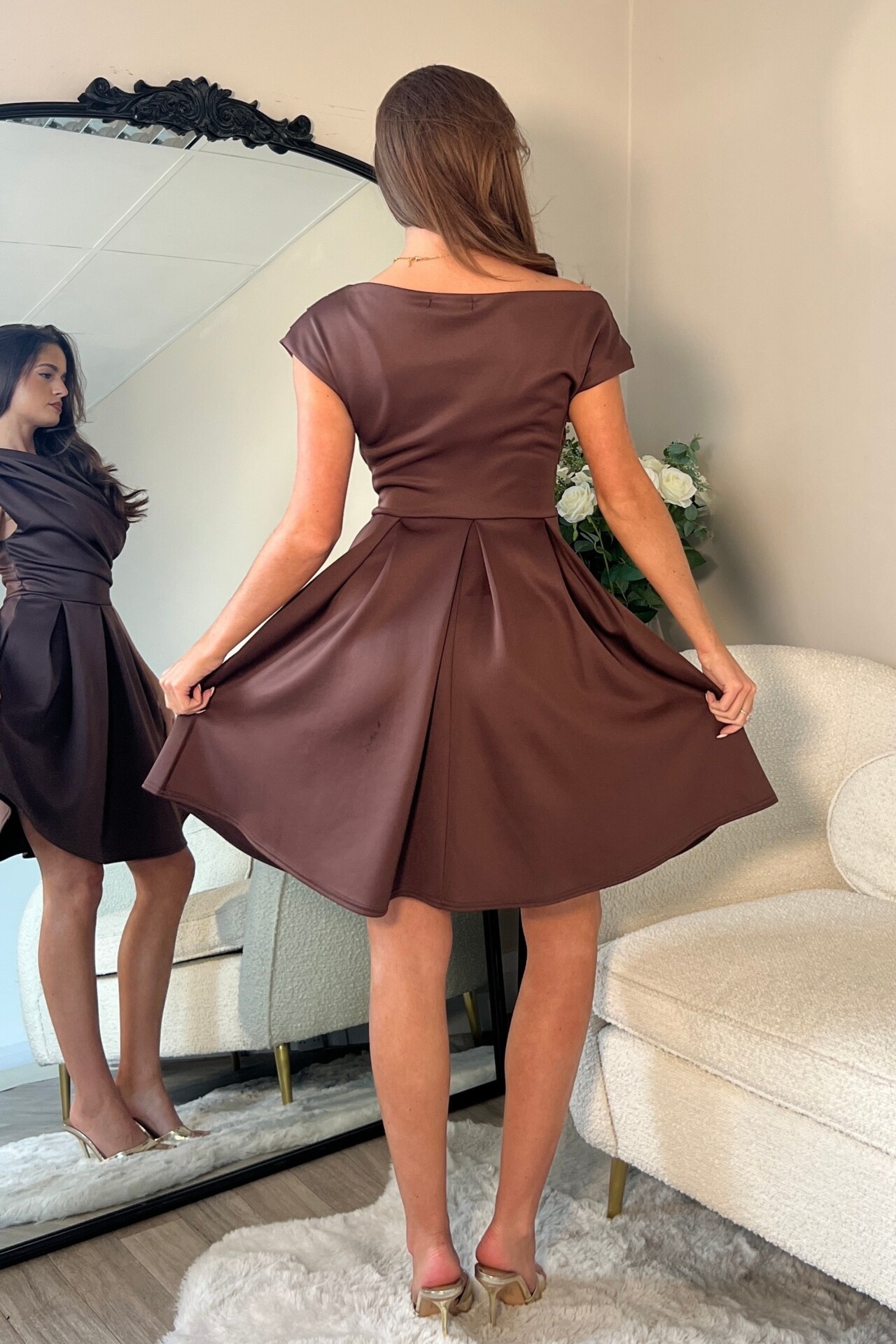 Kettia bruin - Afbeelding 3