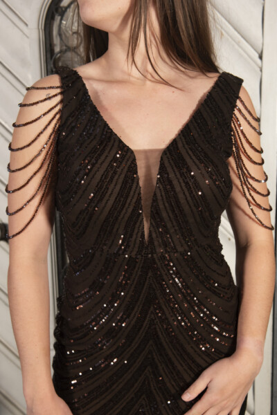 Alternative view of Finna bruin