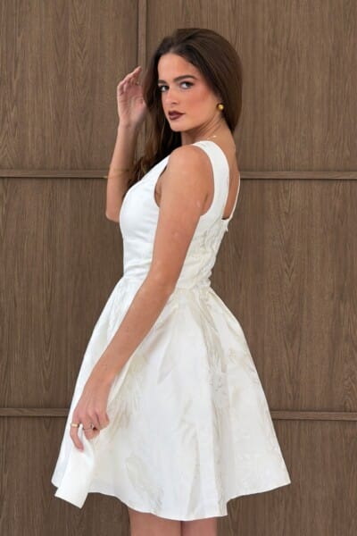 Alternative view of Kynthia